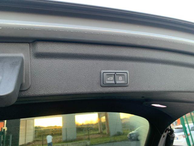 AUDI RS Q3 SPB quattro S tronic