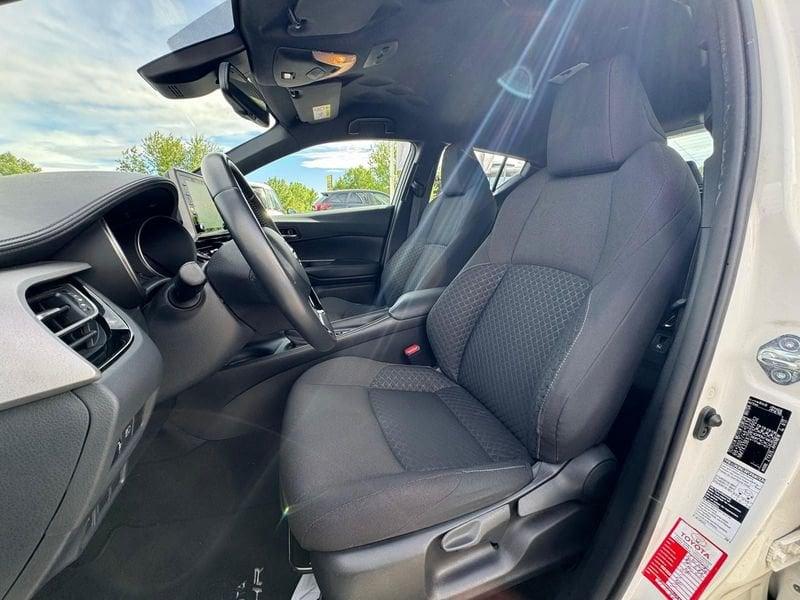 Toyota C-HR 1.8 Hybrid E-CVT Active