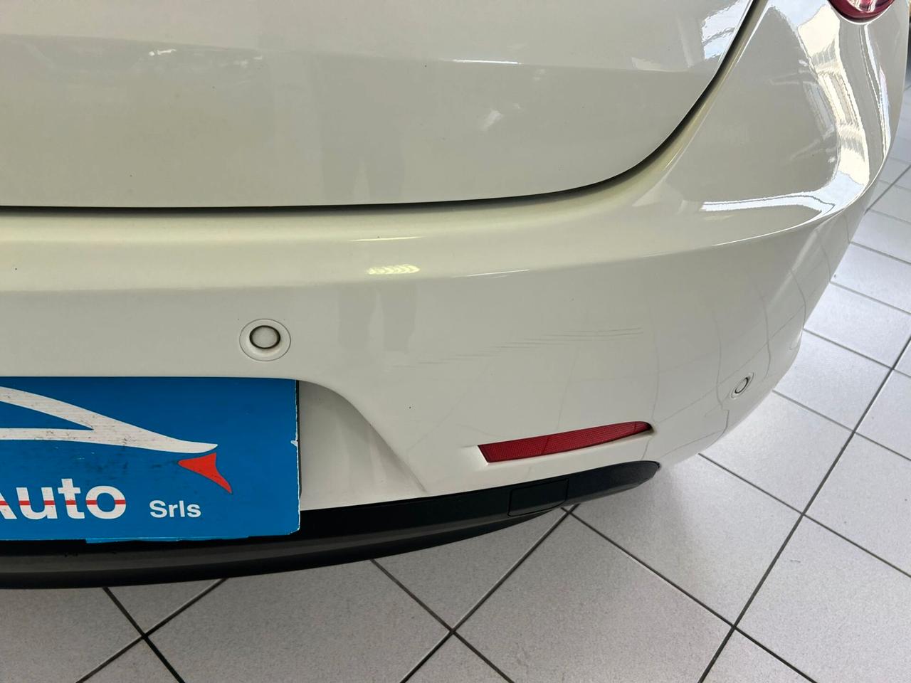 Alfa Romeo Giulietta 1.6 JTDm-2 X NEO 2011