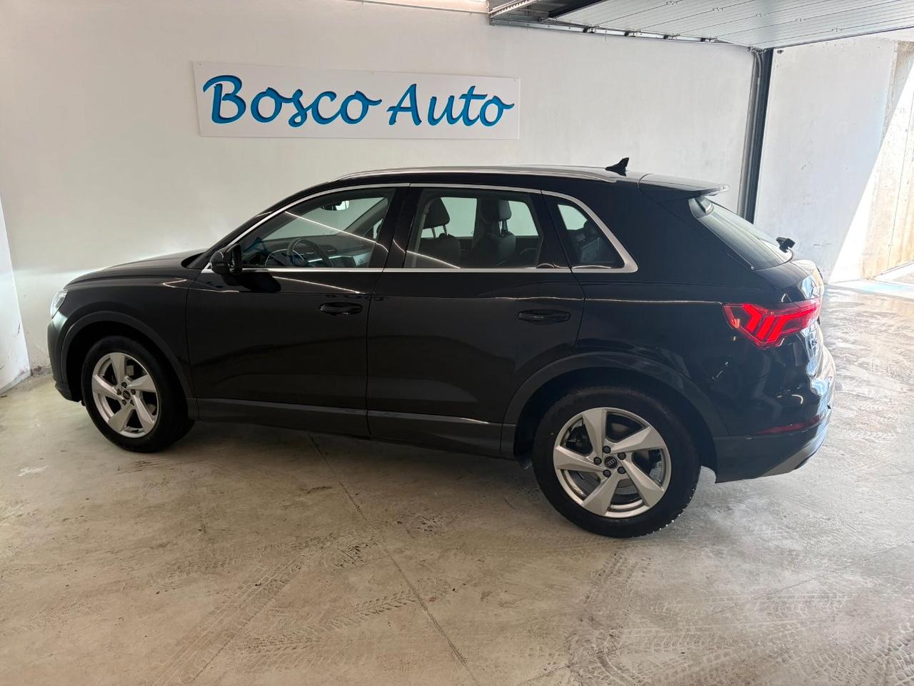 Audi Q3 35 2.0 tdi Business Advanced s-tronic