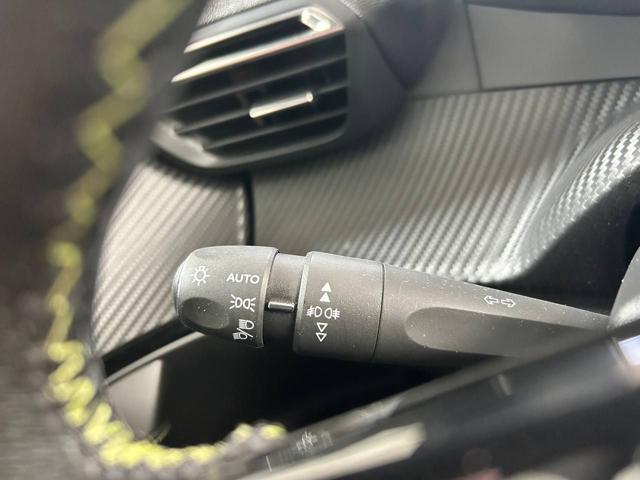 PEUGEOT 2008 motore elettrico 136 CV GT TETTO APRIBILE