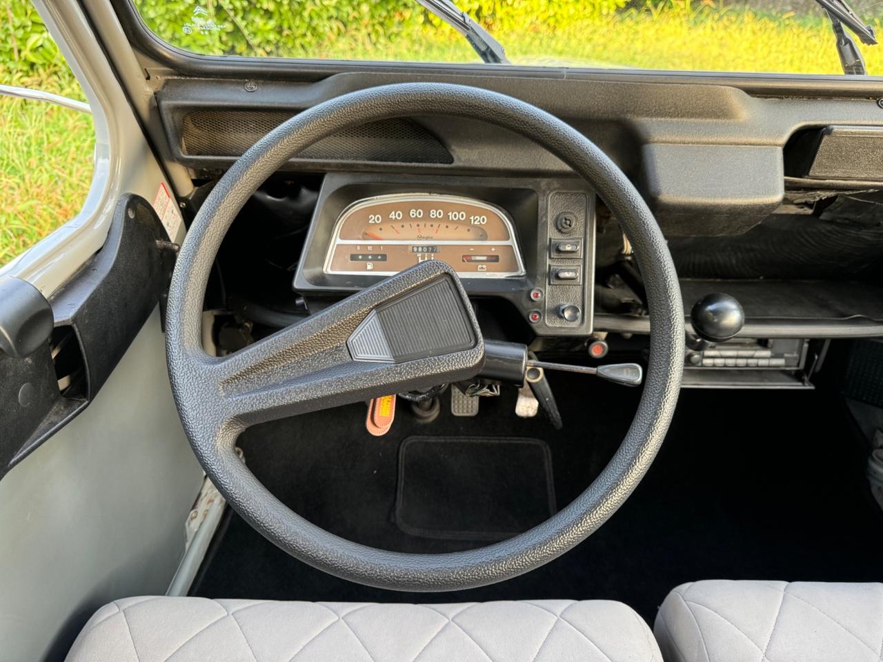 Citroen 2CV 6 Charleston