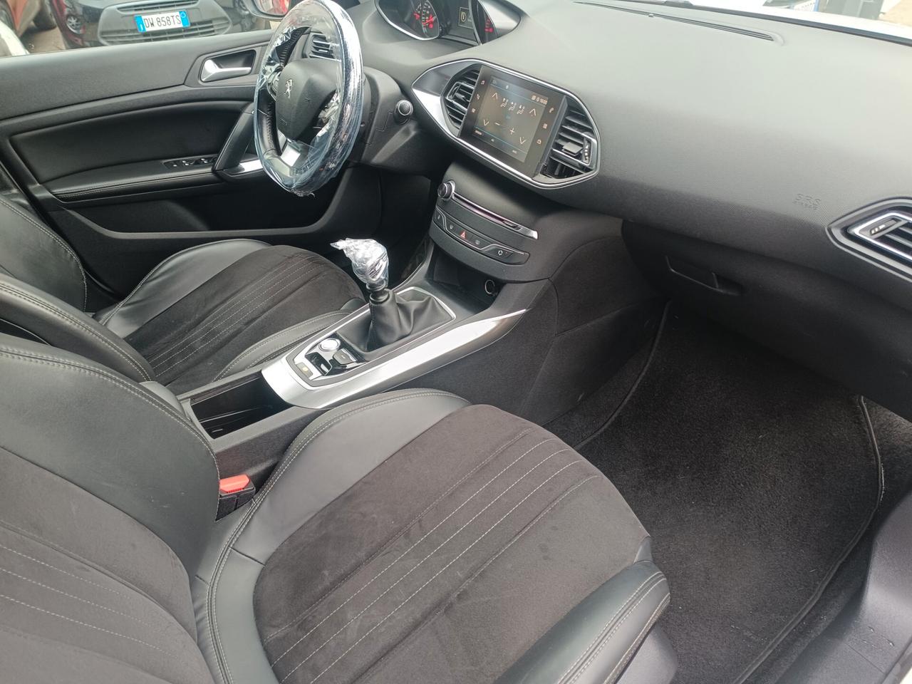 Peugeot 308 BlueHDi 120 S&S Business