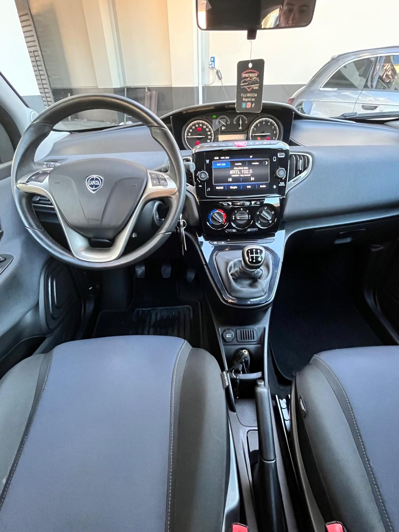 Lancia Ypsilon 1.2 69 CV 5 porte GPL Gold Plus