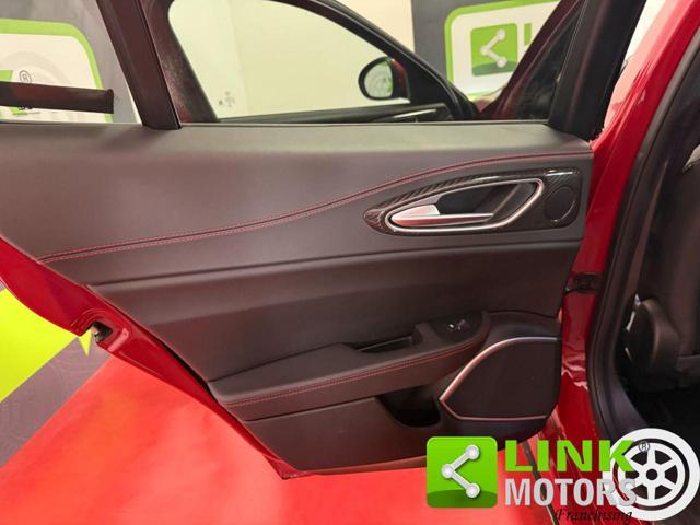 ALFA ROMEO Giulia 2.9 V6 Bi-Turbo AT8 Quadrifoglio