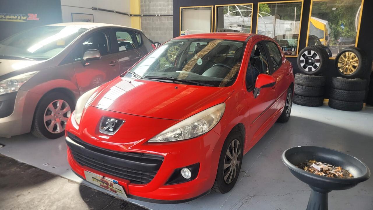 Peugeot 207 1.4 8V 75CV 5p.