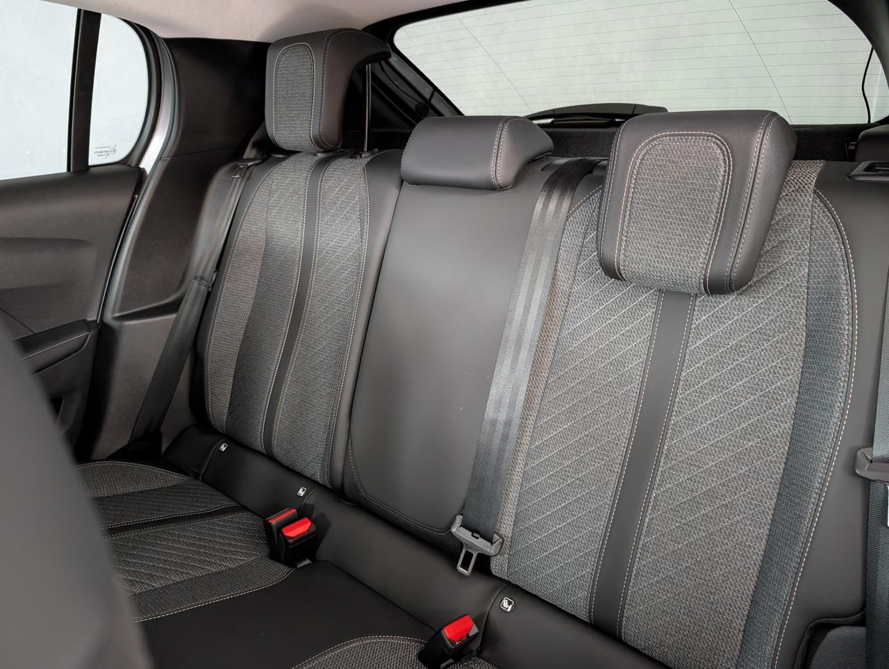 Peugeot 208 1.2 puretech 100cv Allure