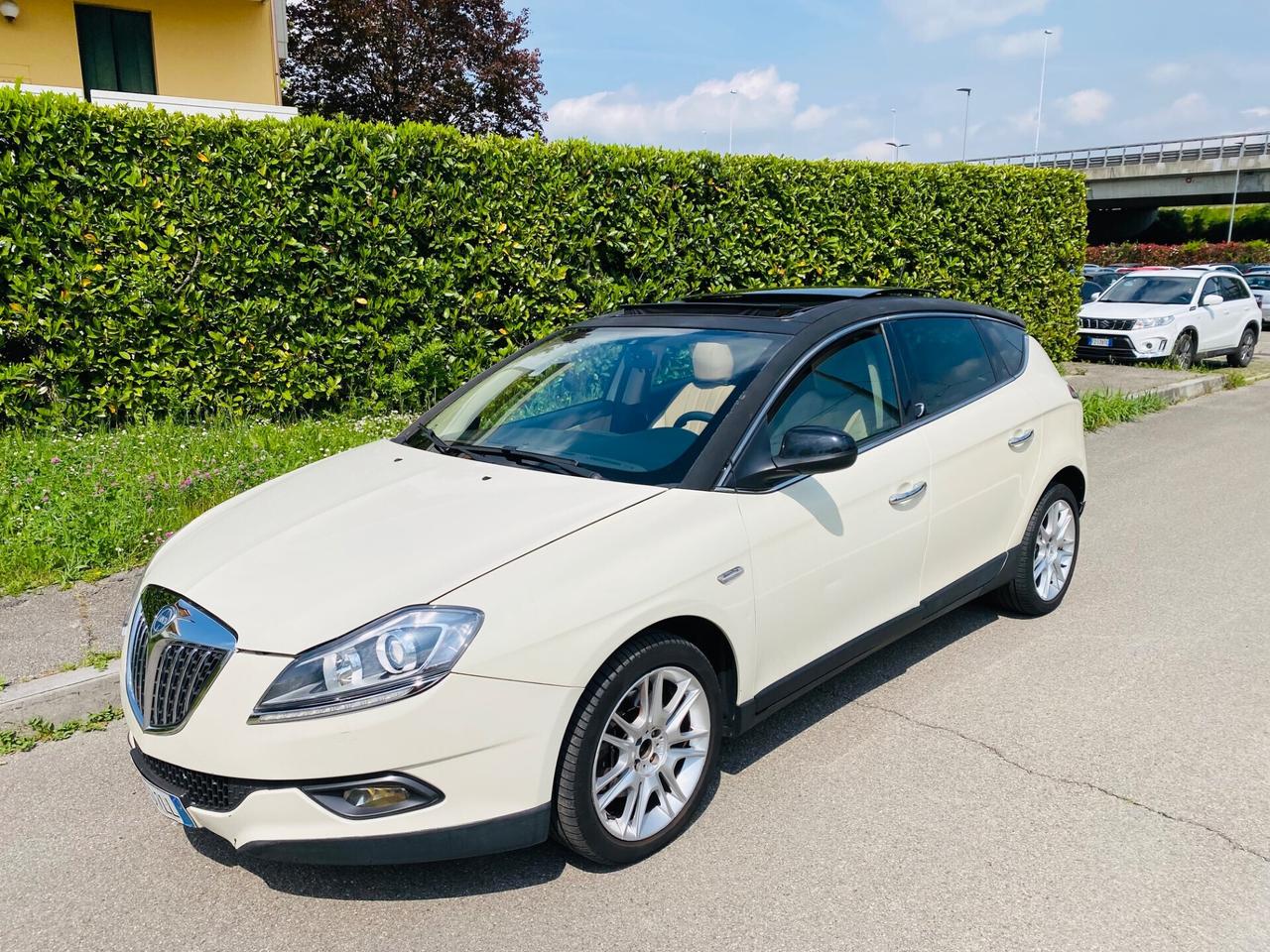 Lancia Delta 2.0 MJT DPF Argento