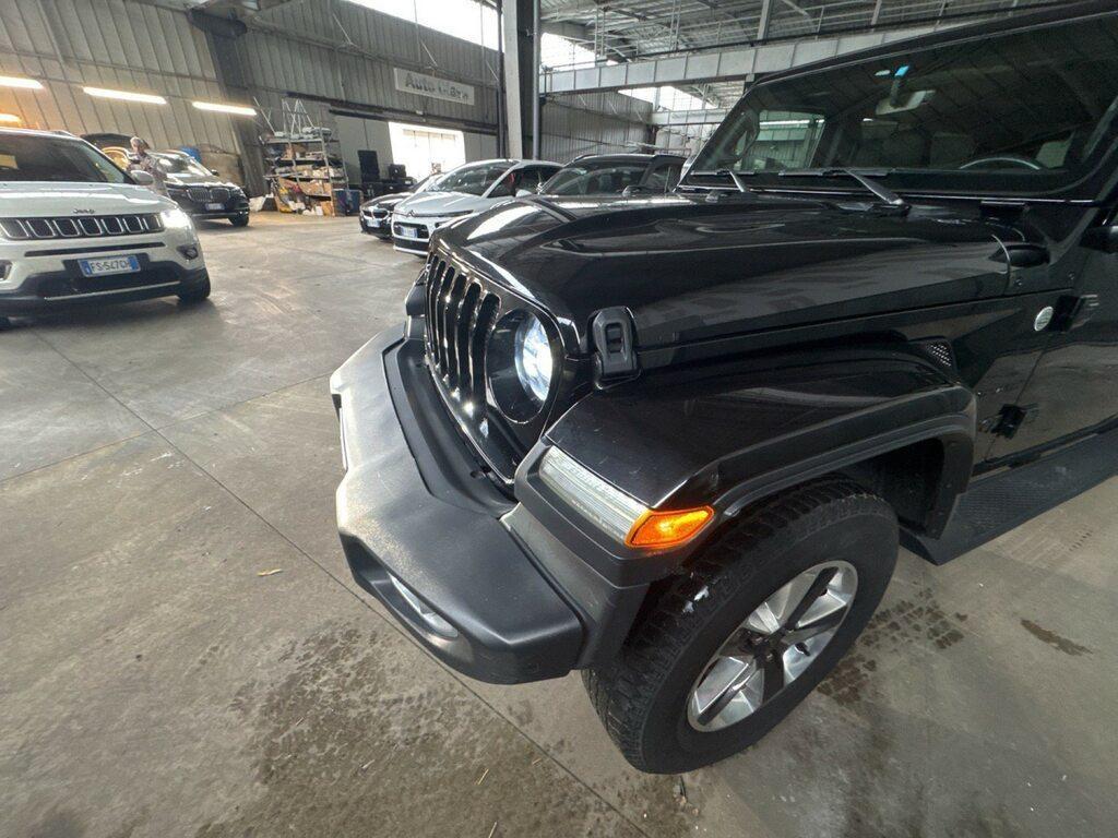 Jeep Wrangler Unlimited 2.2 Multijet II Sahara 4WD Auto