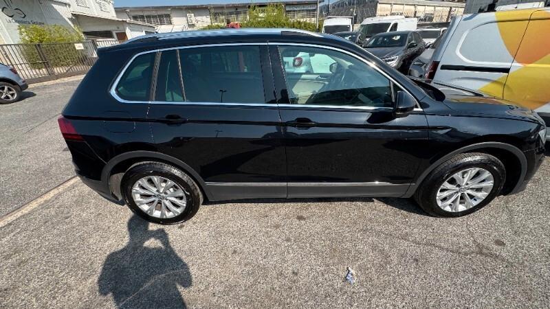 Volkswagen Tiguan 2.0 TDI SCR DSG 4MOTION Business BMT