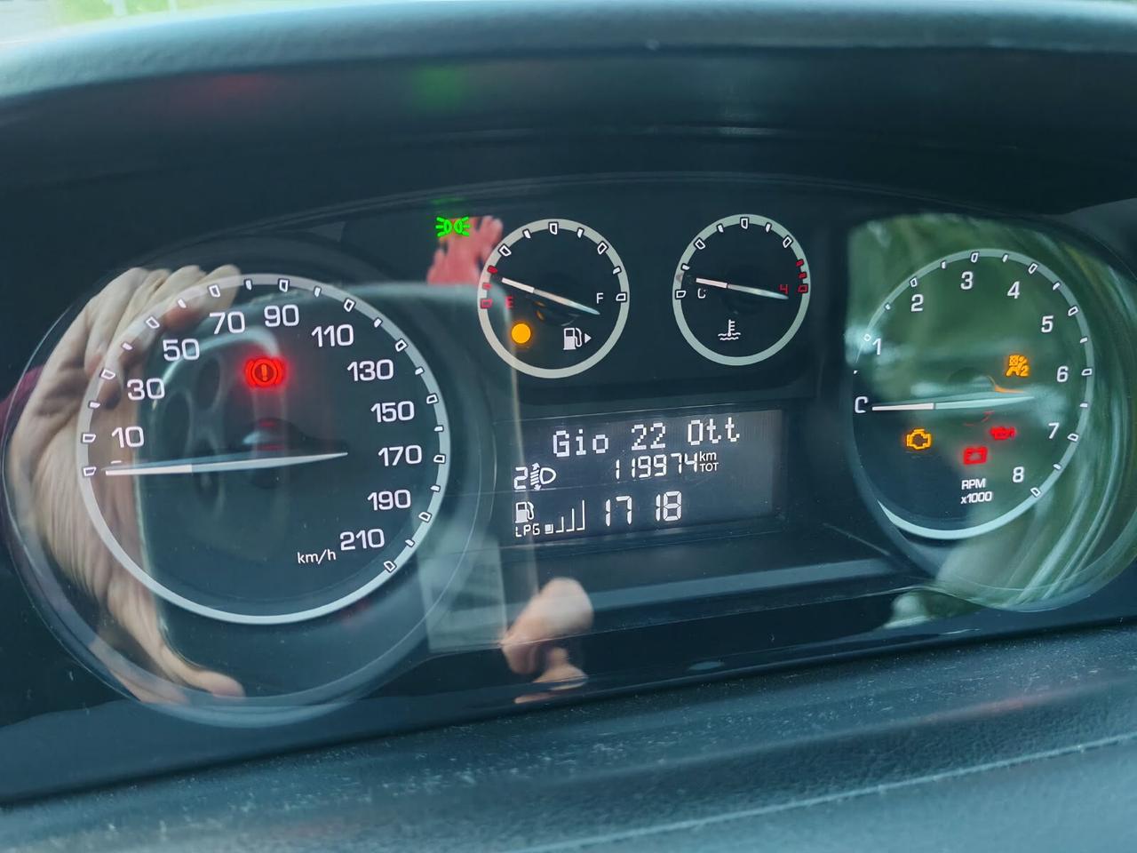 Lancia Ypsilon 1.2 69 CV 5 porte GPL Ecochic Silver