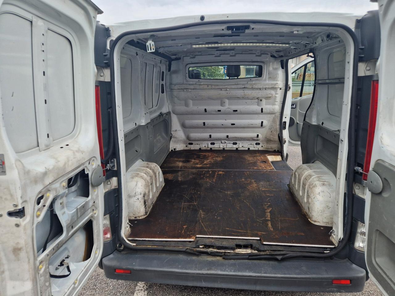 Opel Vivaro 27 2.0 CDTI 120CV PC-TN Furgone