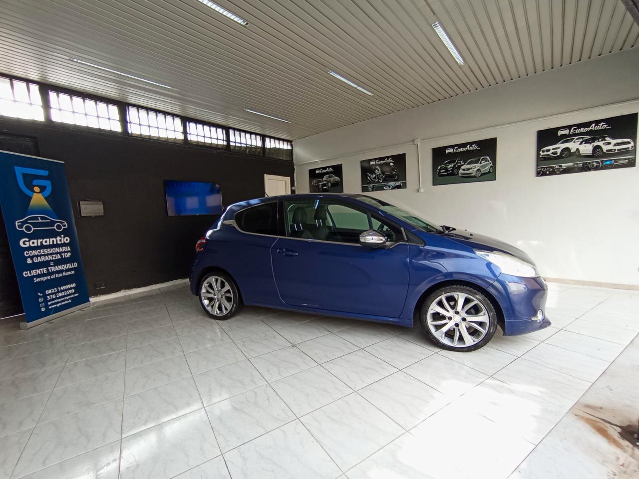Peugeot 208 1.6 diesel 2012 CON GARANZIA
