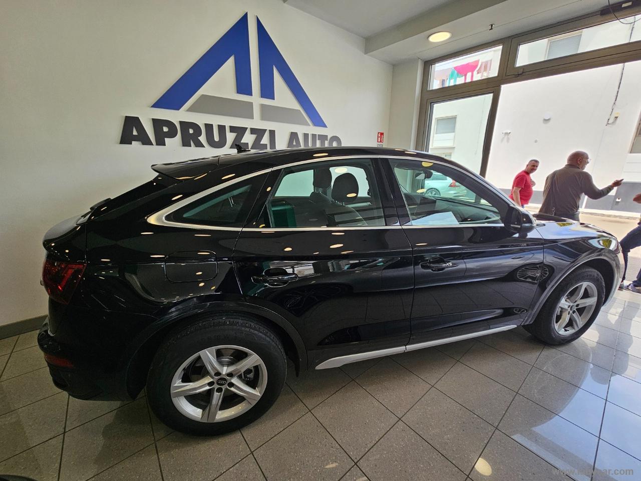 AUDI Q5 SPB 40 TDI quattro S tr. Busin. Adv.