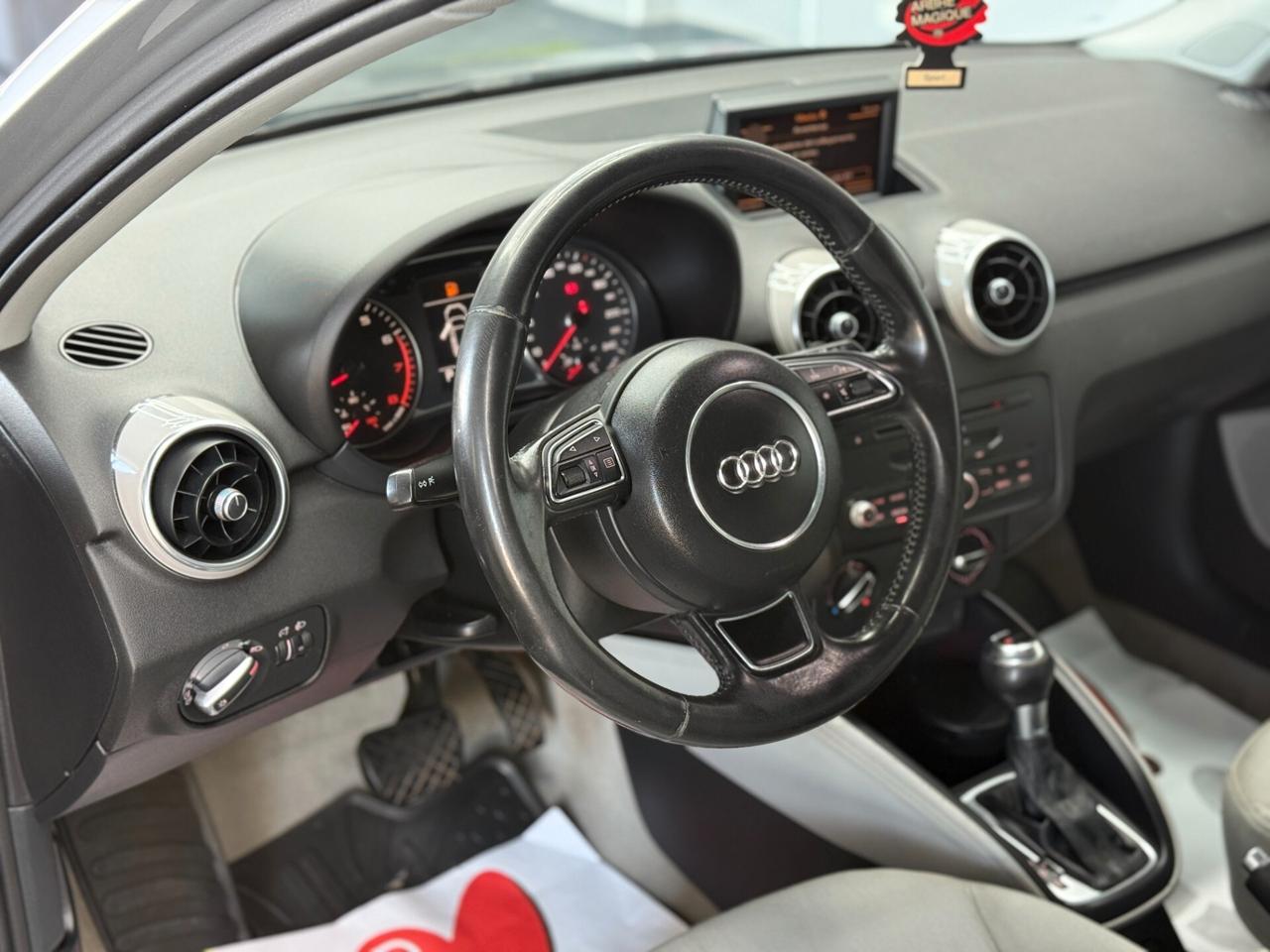 Audi A1 1.4 TFSI S tronic 119g Attraction