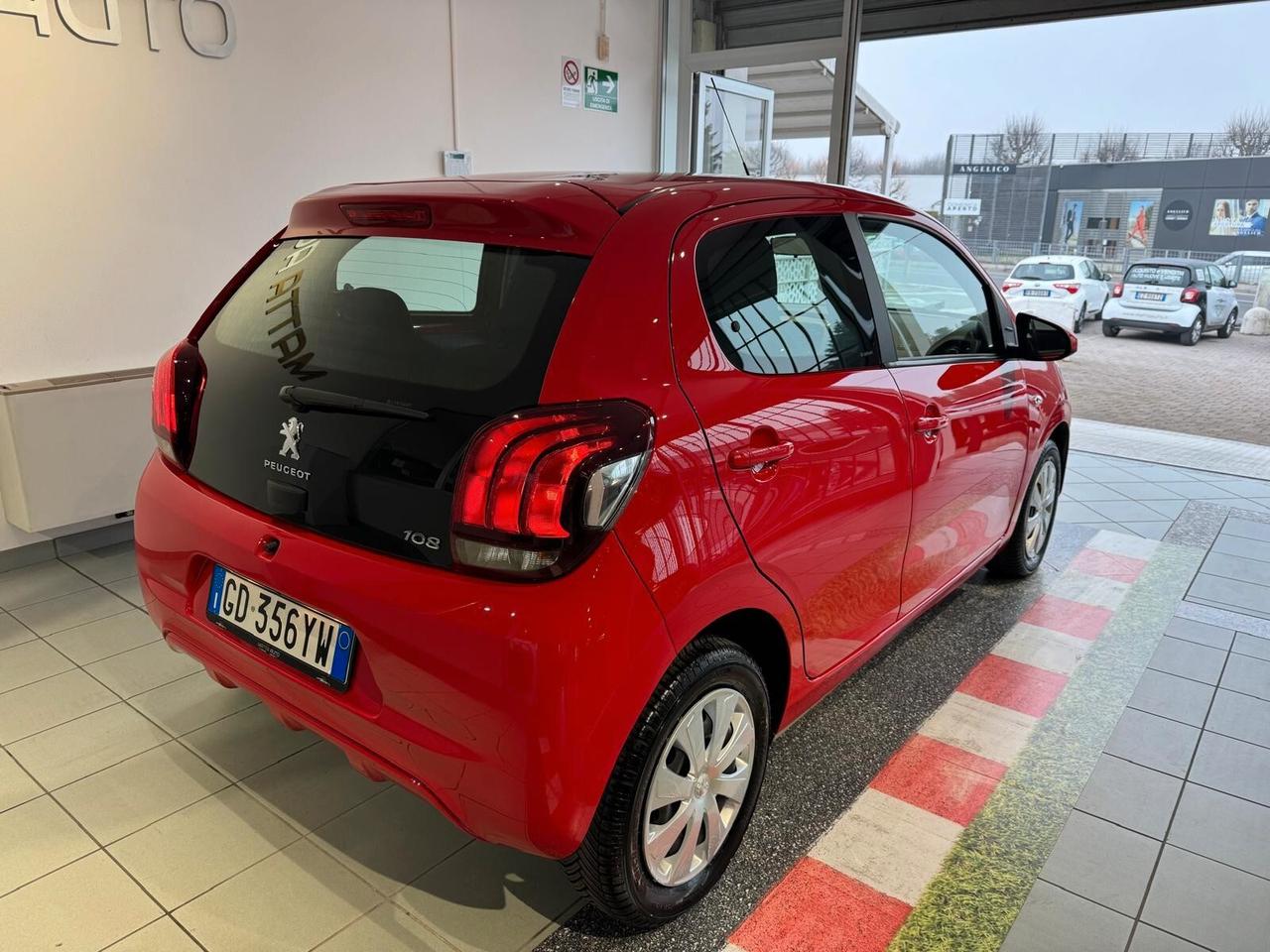 Peugeot 108 VTi 72 S&S 5 porte Allure