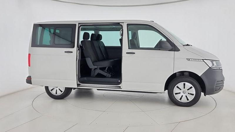 Volkswagen Caravelle 2.0 TDI 110CV PC Trendline 9 posti