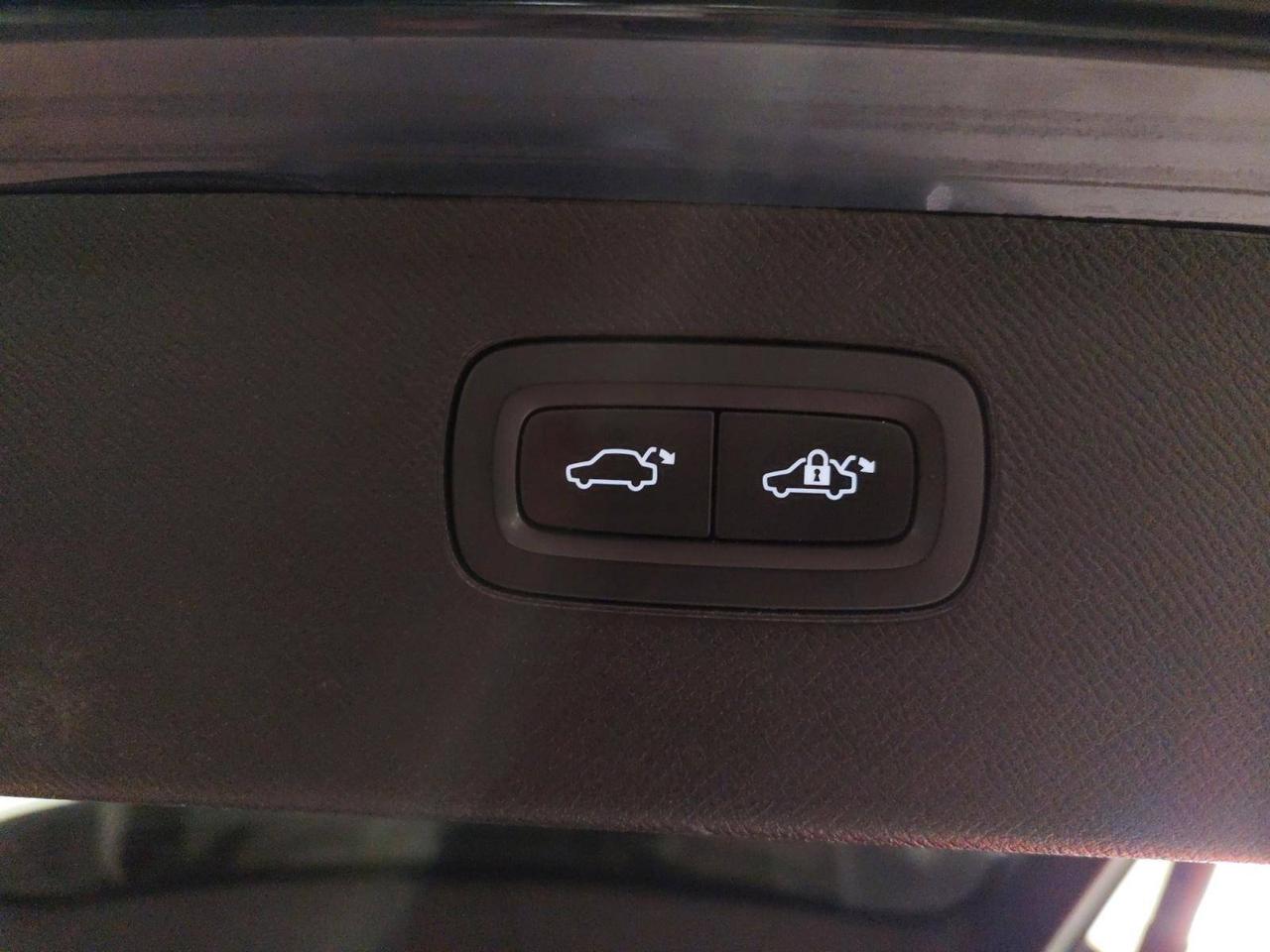 Volvo XC90 2.0 b5 Inscription awd 7 Posti