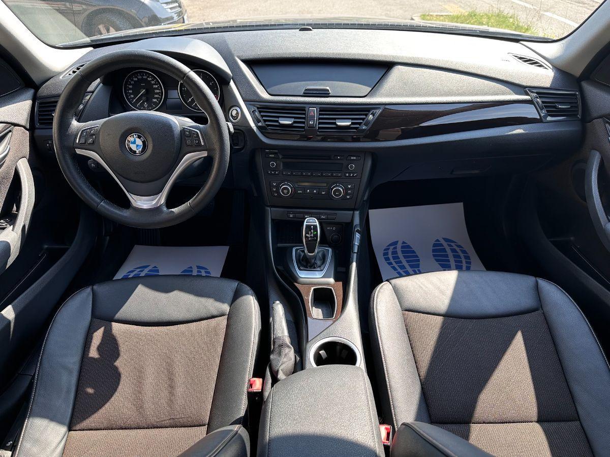 BMW - X1 - sDrive18d X Line