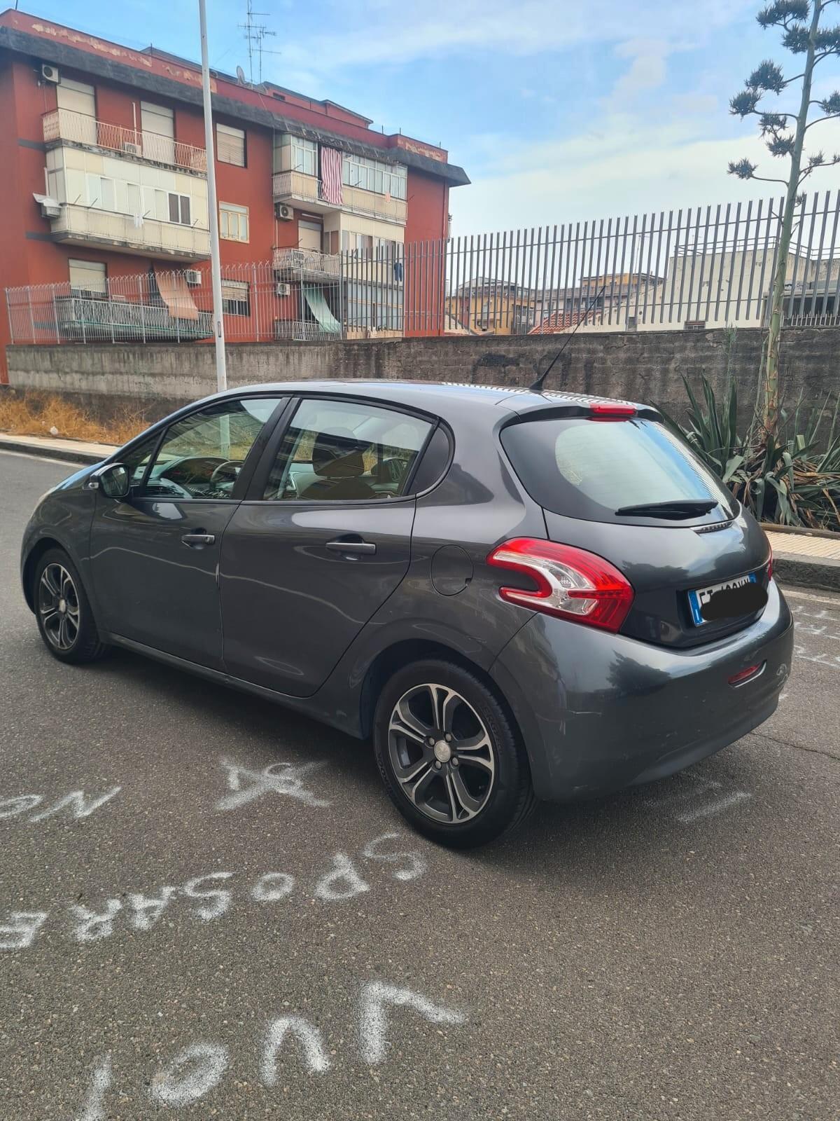 PEUGEUT 208 1.4 HDI