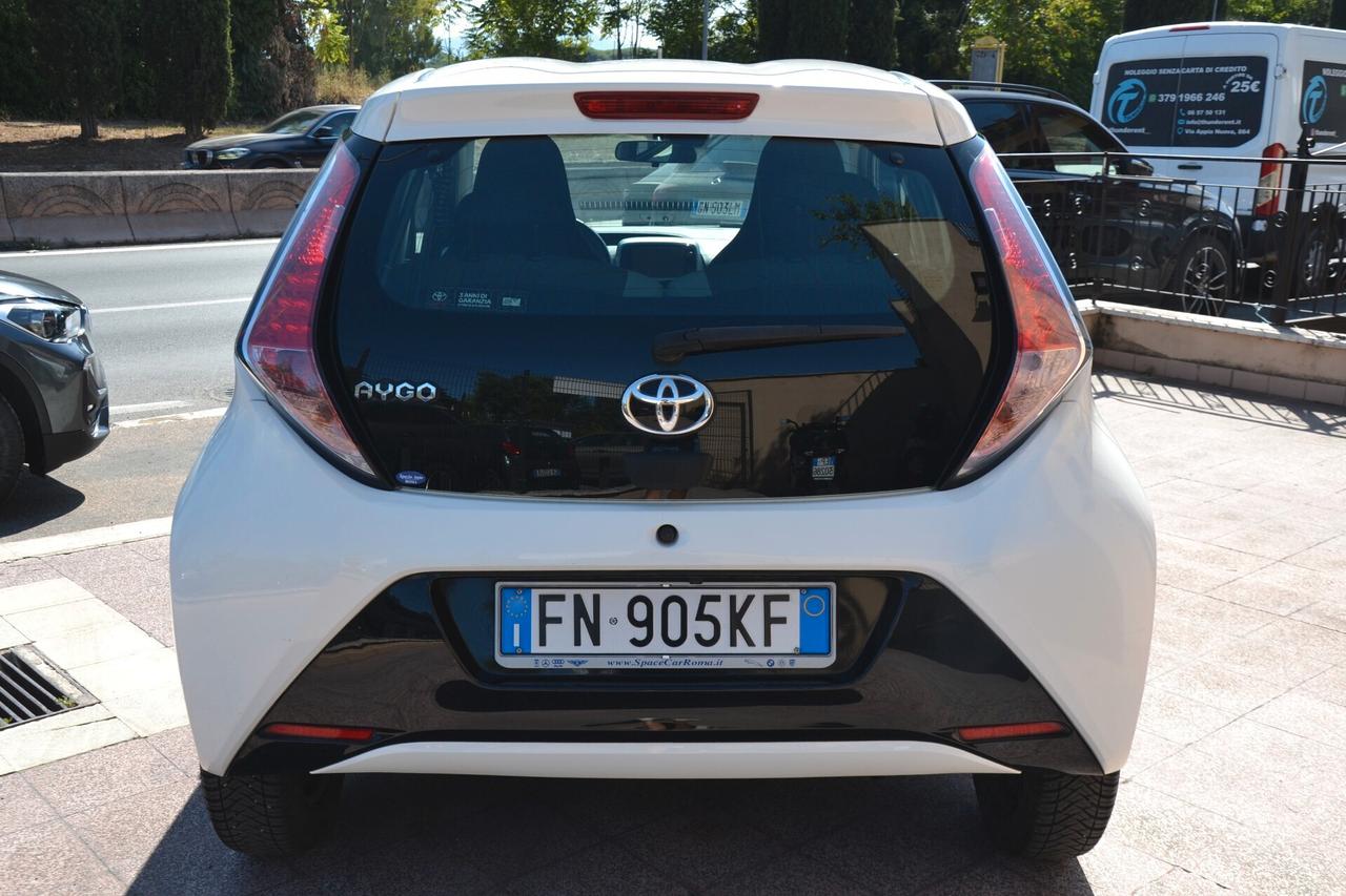 Toyota Aygo 1.0 69CV X-PLAY AUTOMATICA **PREZZO REALE**
