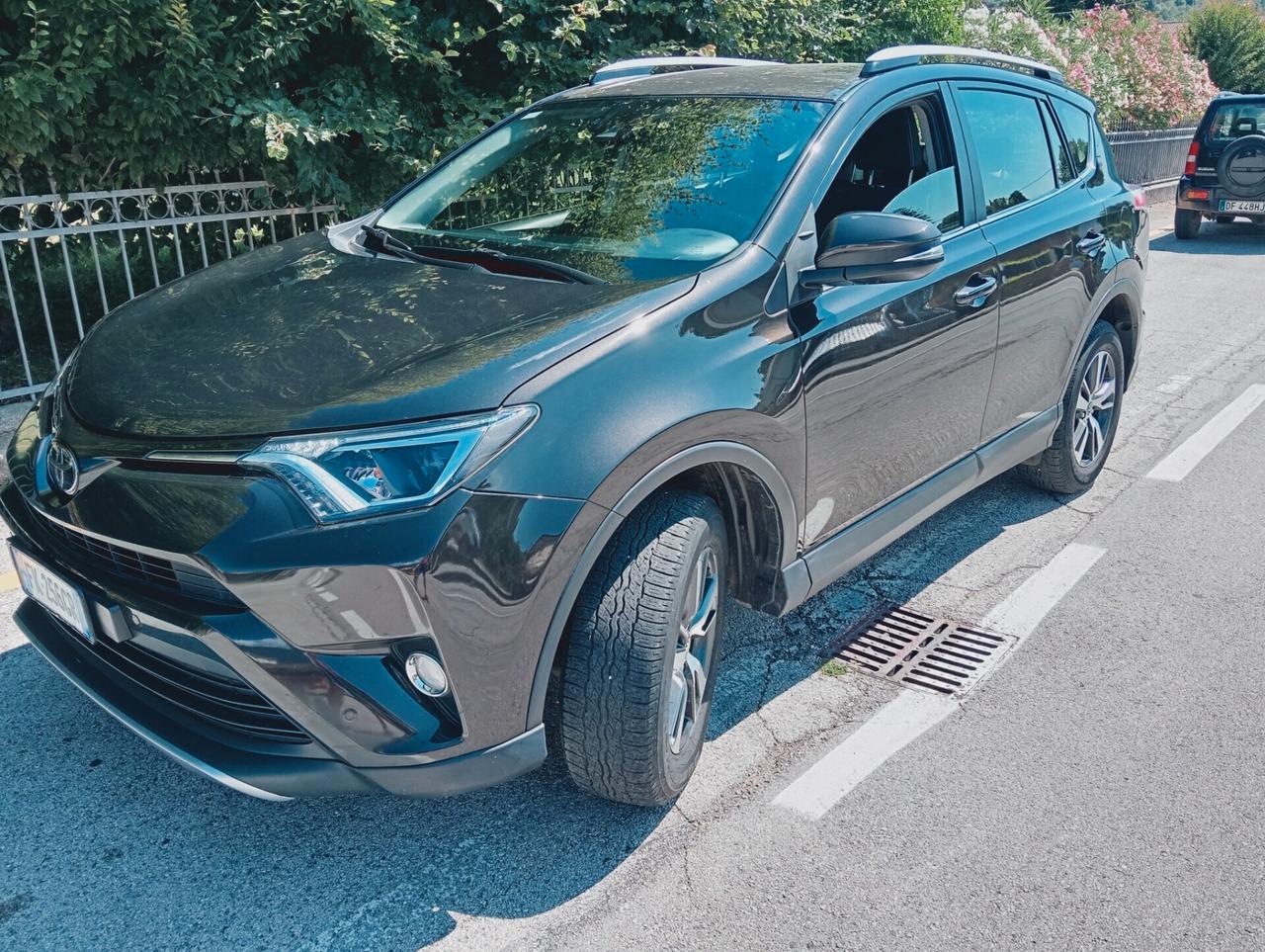 Toyota RAV 4 RAV4 2.0 D-4D 2WD Business