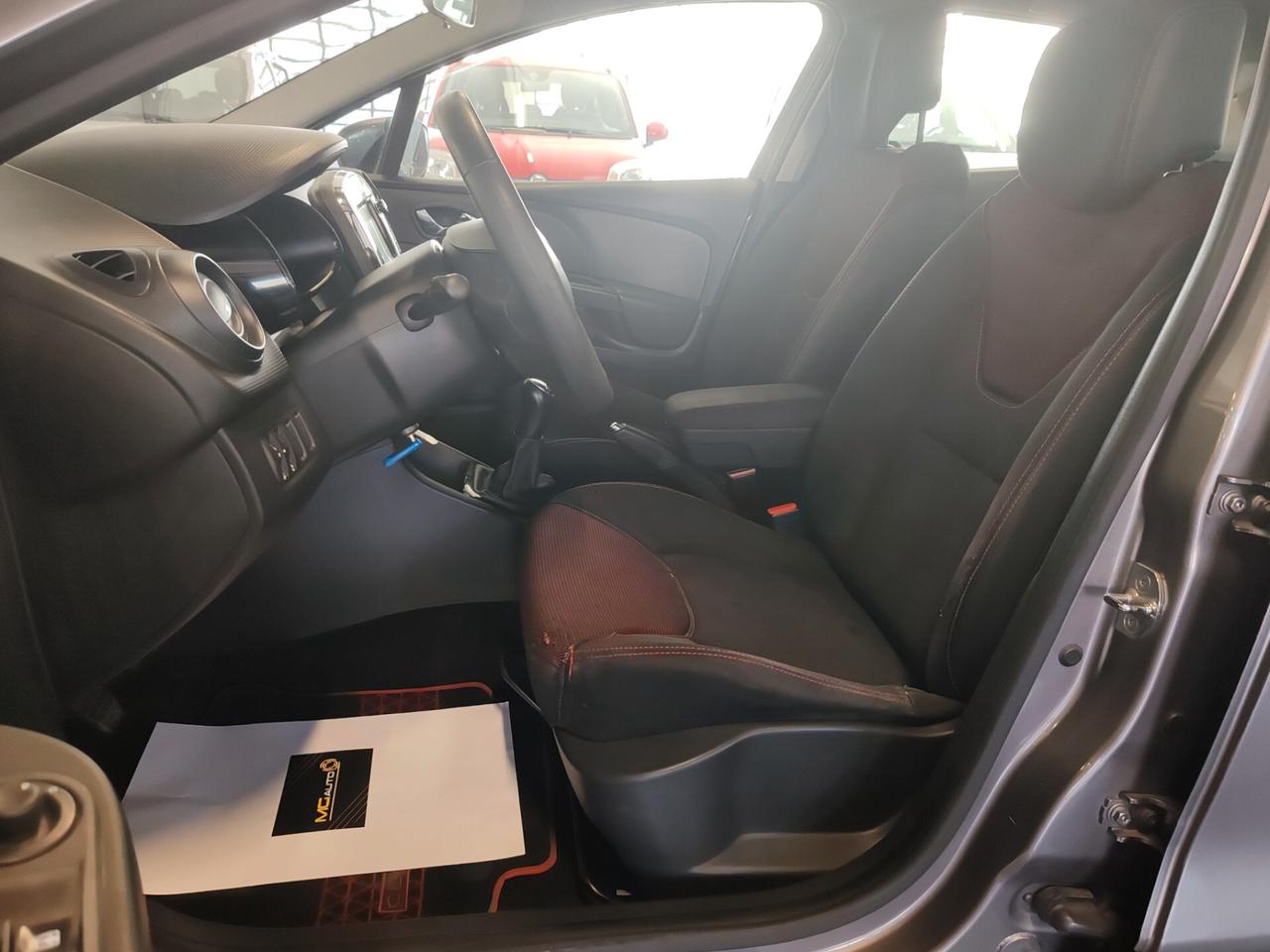 Renault Clio 1.2 75CV 5 porte Wave