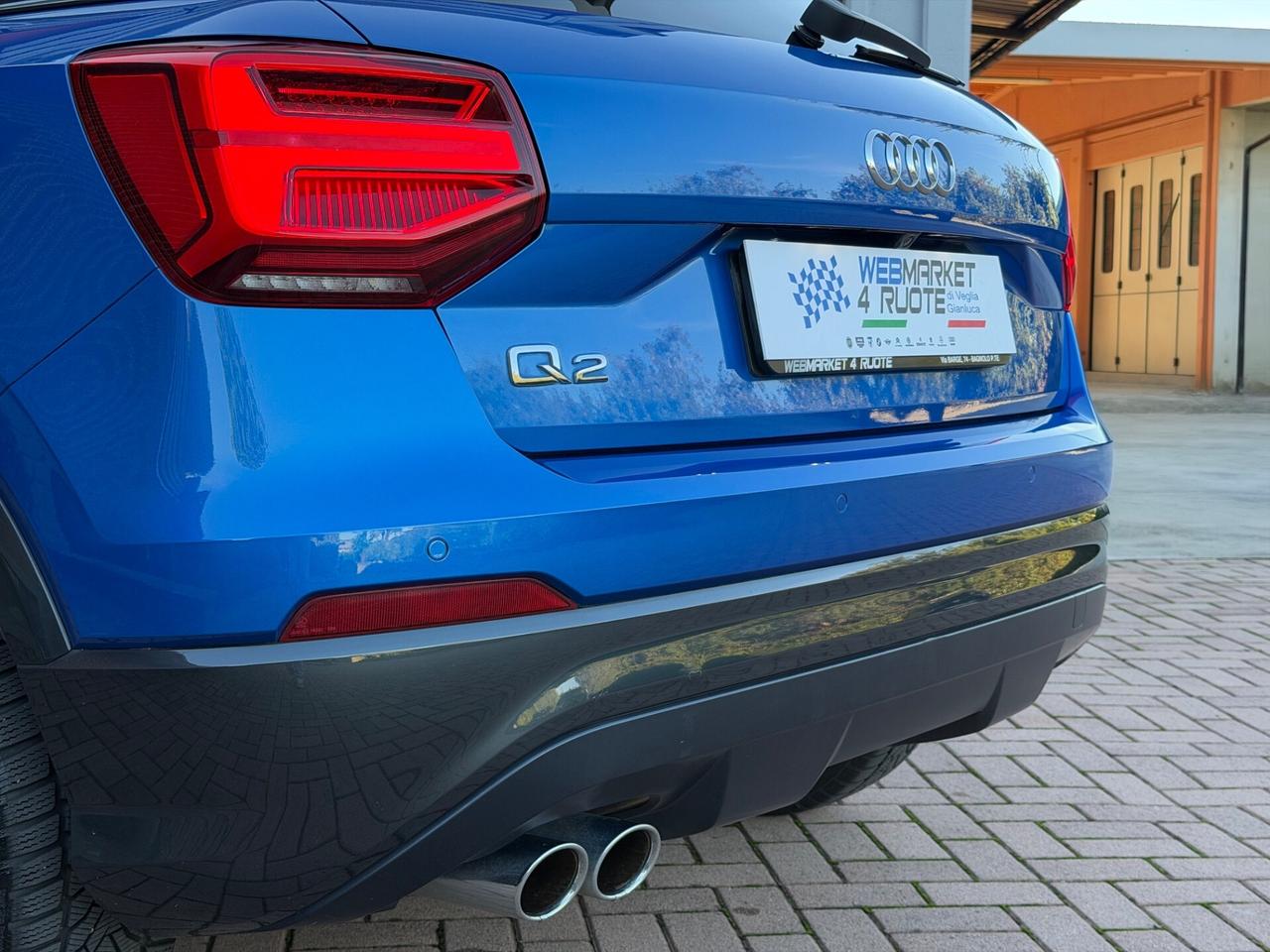 Audi Q2 35 TFSI S tronic Identity Black