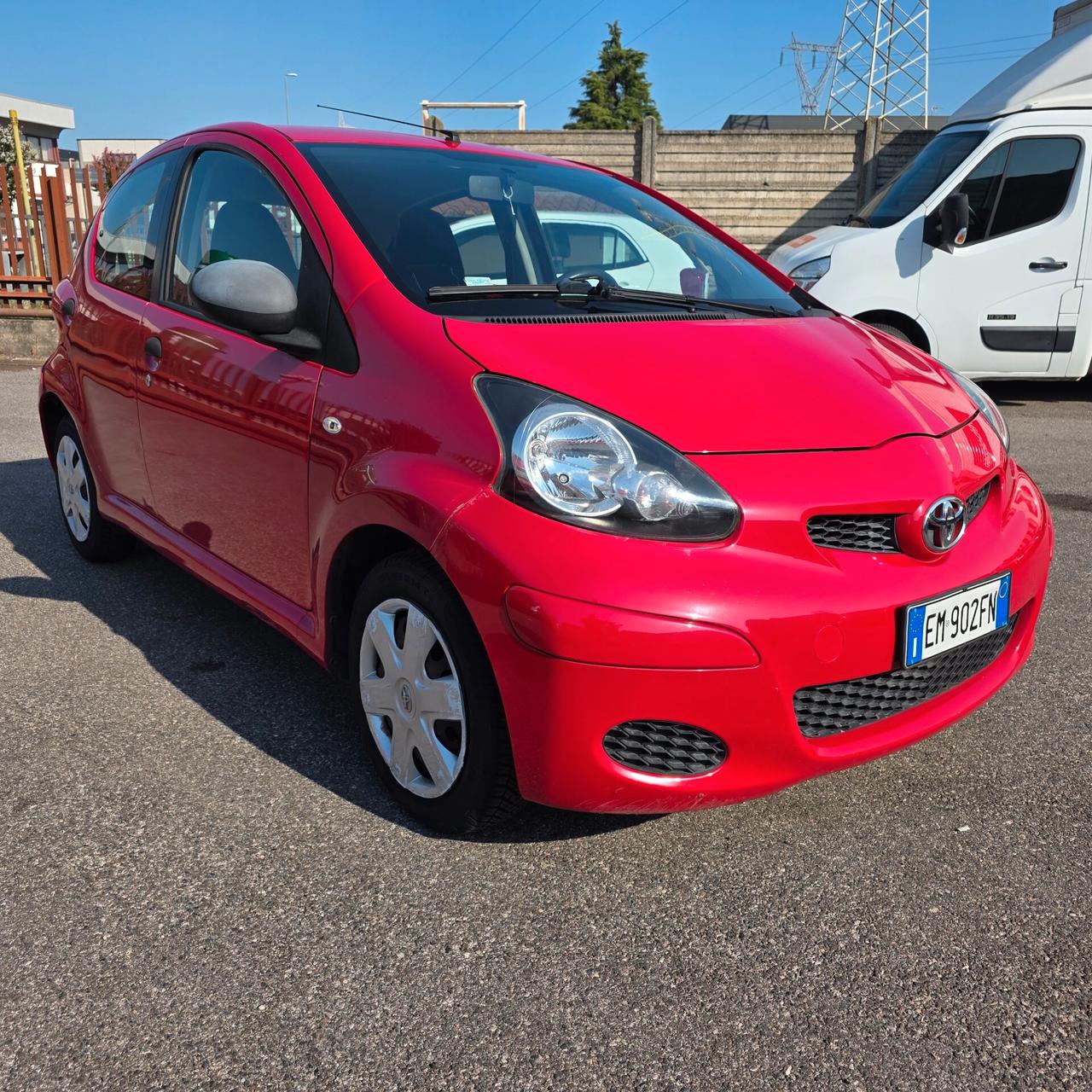 Toyota Aygo 1.0 12V VVT-i 5 porte Sol Connect