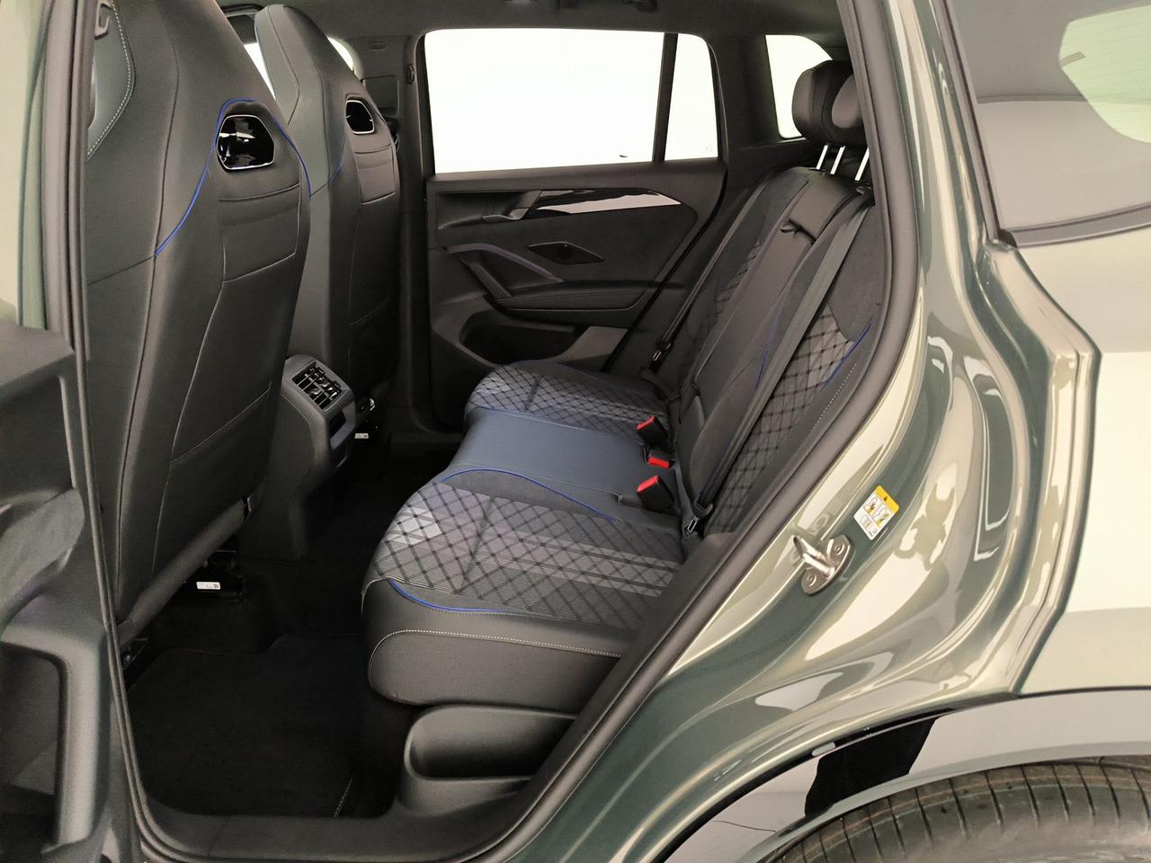 Volkswagen Tiguan 2.0 tdi r-line plus 150cv dsg