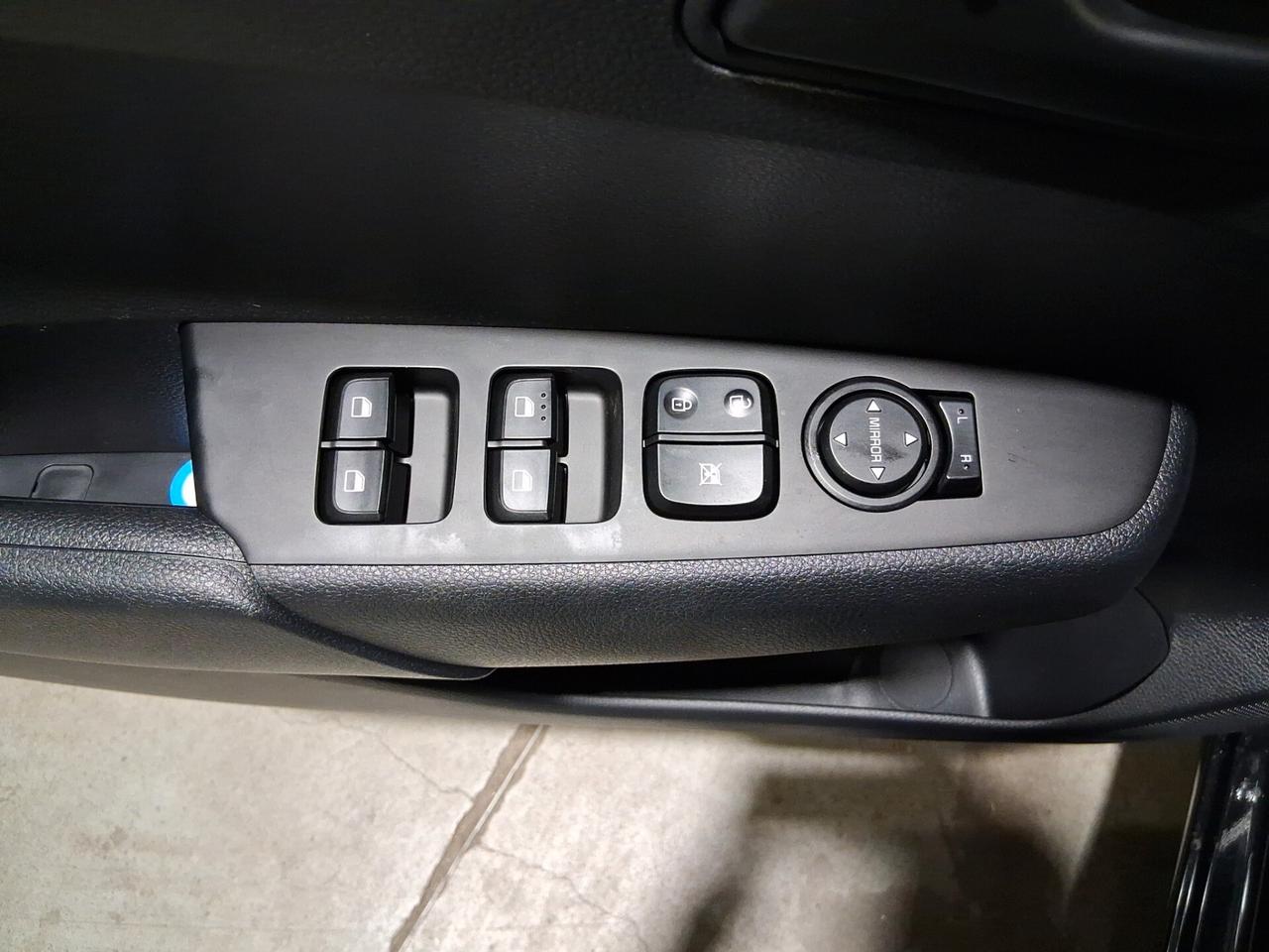 Kia Picanto 1.0 GDi 5 porte Urban TT 68CV