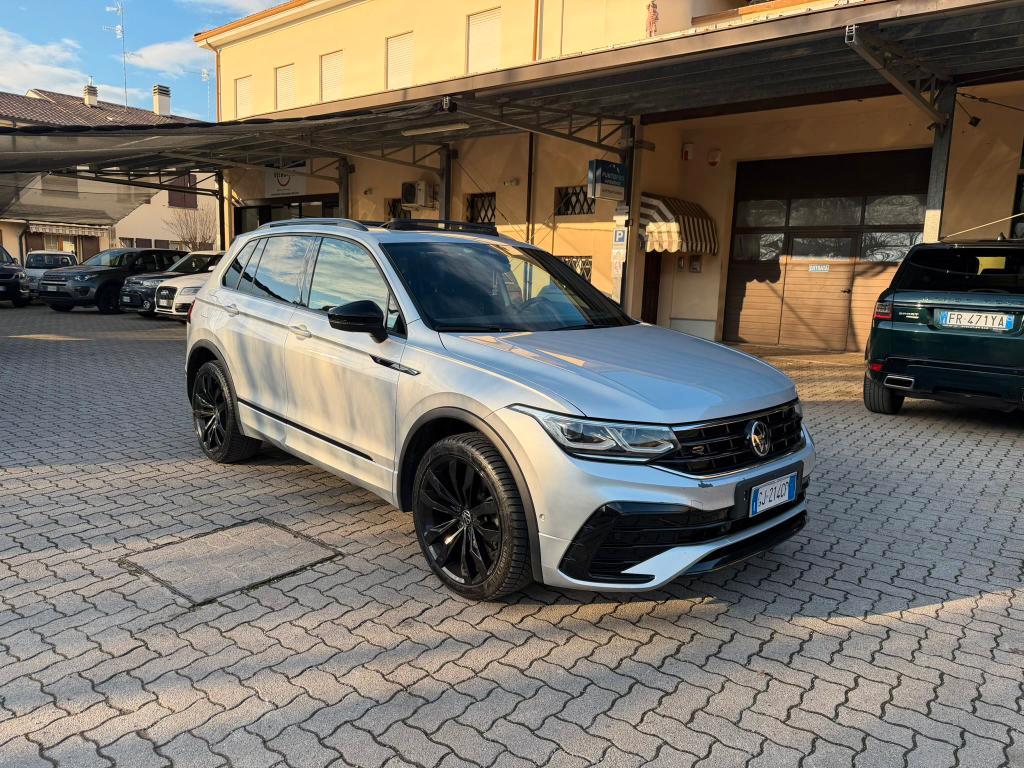 Volkswagen Tiguan 2.0 tdi R-Line 4motion 200cv dsg PANORAMA