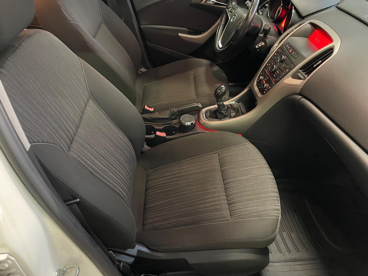 Opel Astra 1.7 CDTI 110CV Sports Tourer Cosmo