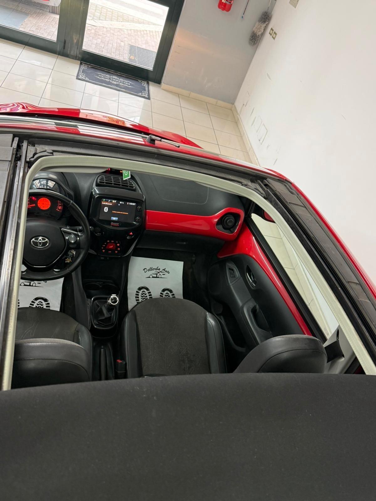 Toyota Aygo 1.0 VVT-i 69 CV 5 porte x-pure