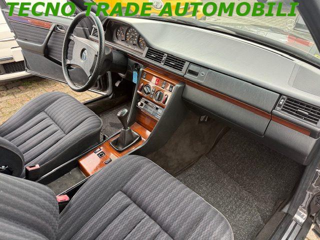MERCEDES-BENZ 200 E #uniproprietario