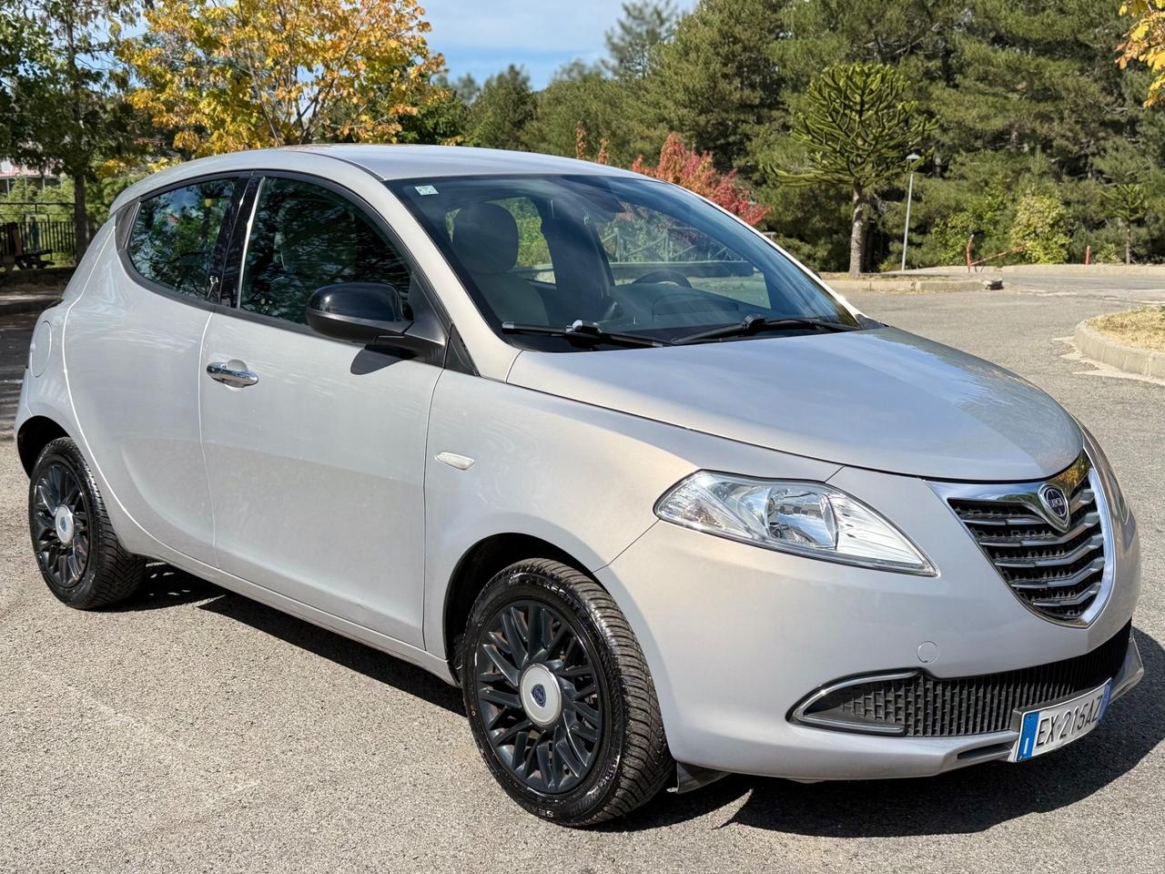 Lancia Ypsilon 1.3 MJT 16V 95 CV 5 porte S&S Gold