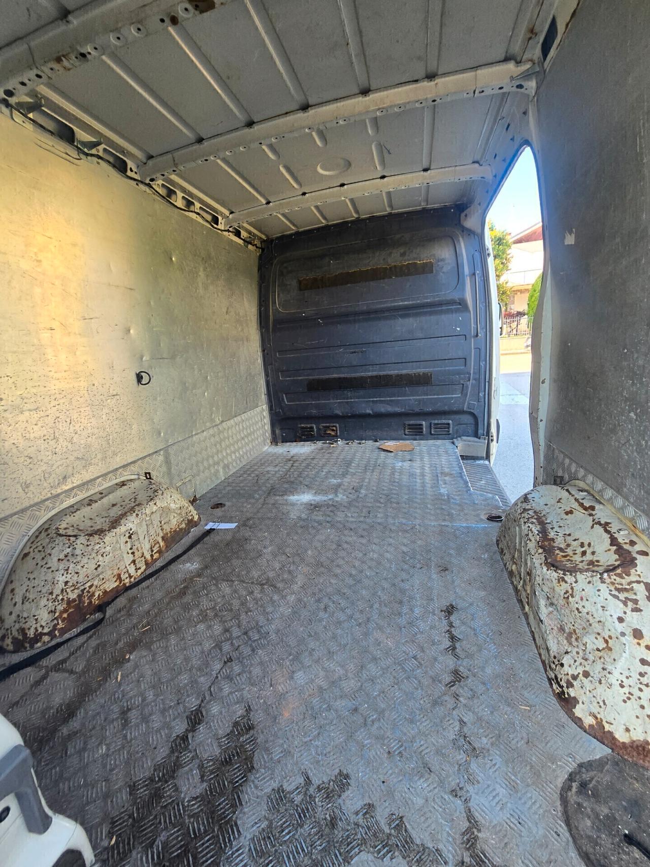 Volkswagen Crafter 2.5 DIESEL 110 CAVALLI 6 MARCE - 2009