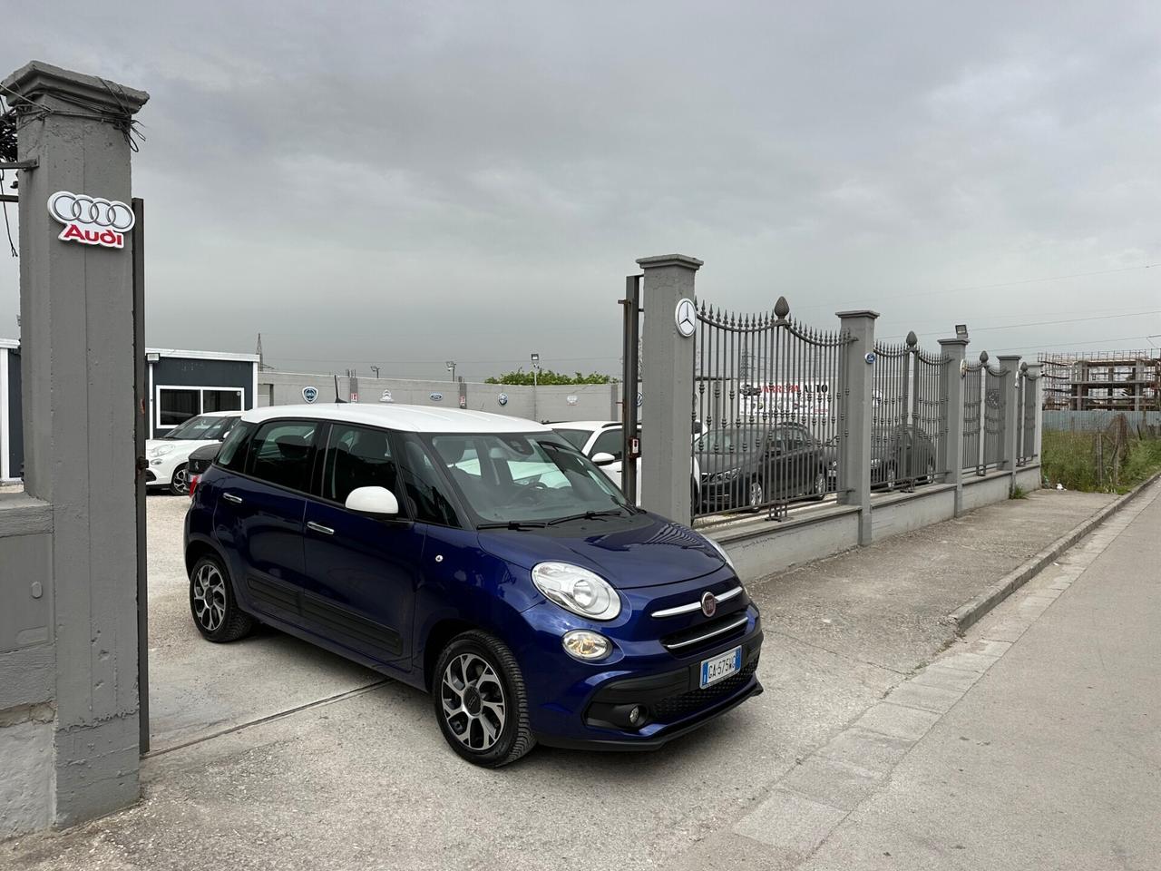 Fiat 500L 1.6 MJT 120 CV 2020 Bicolore Lounge