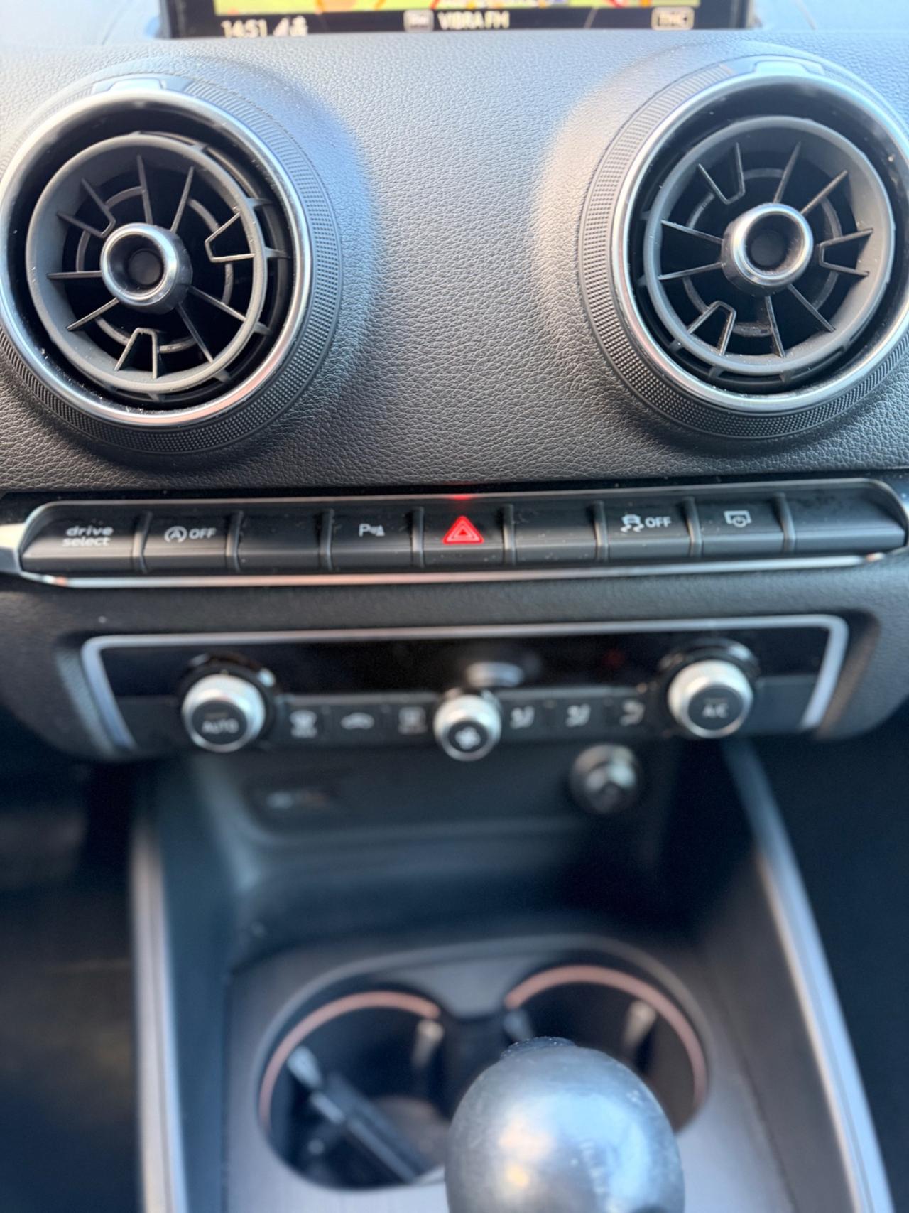 Audi A3 SPB 30 g-tron S tronic Admired