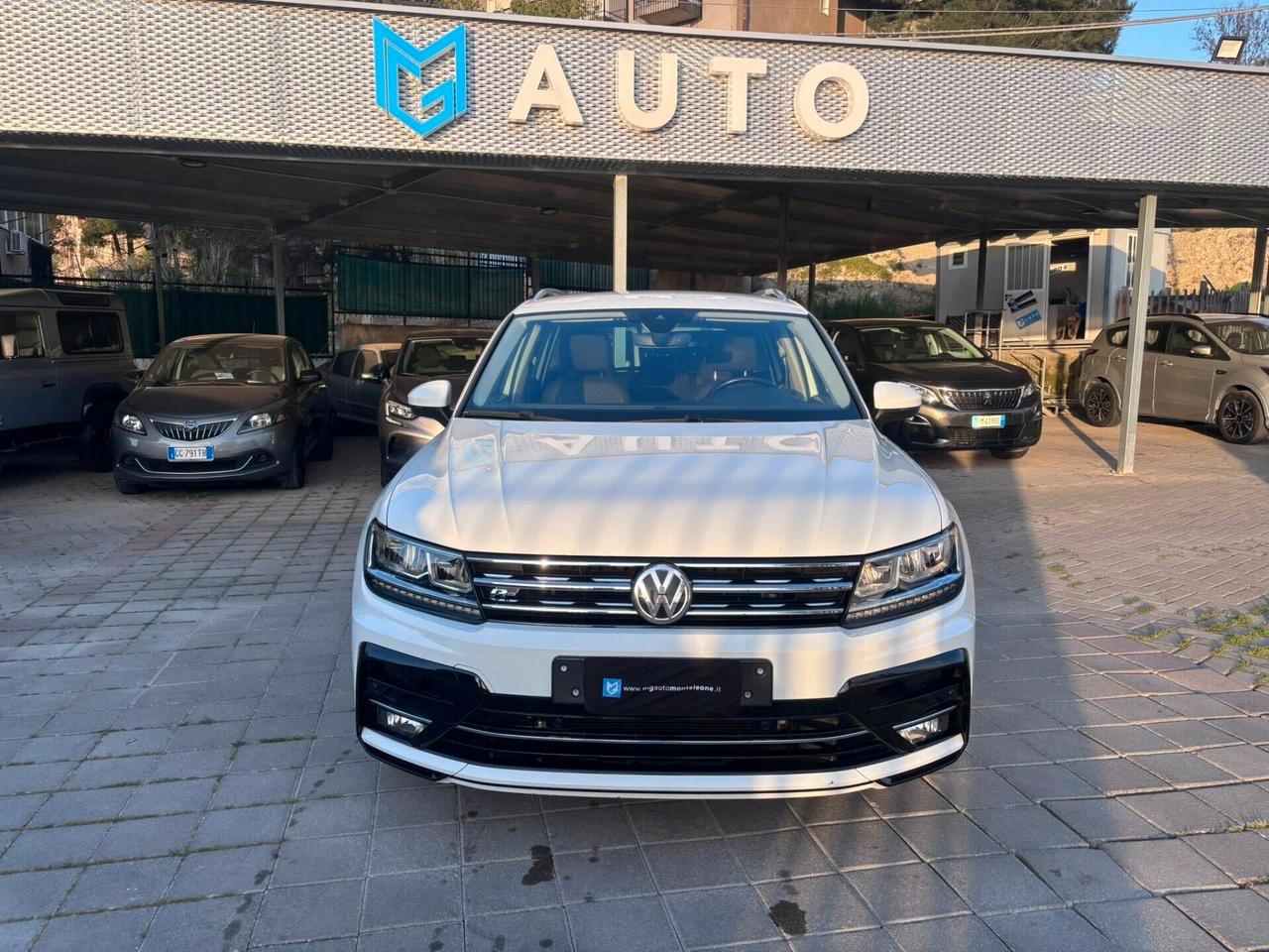 VOLKSWAGEN TIGUAN R-LINE