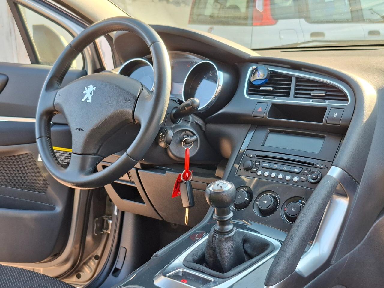 Peugeot 3008 1.6 HDi 112CV Business