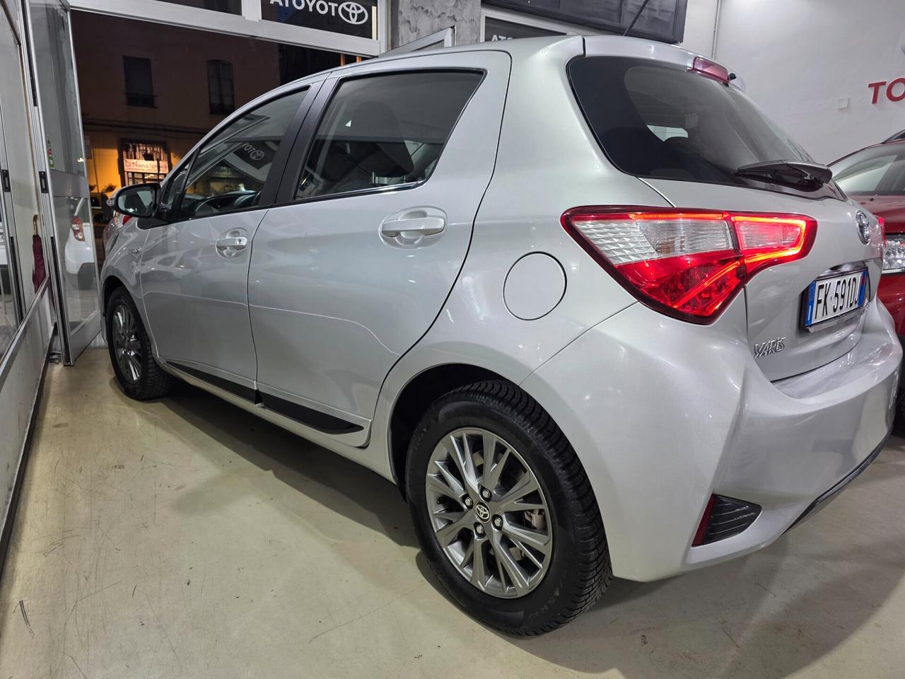 Toyota Yaris 1.5 Hybrid 73cv 1 PROPRIETARIO 2017