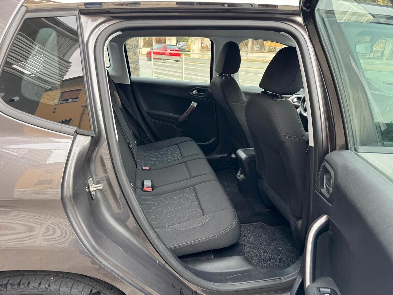 PEUGEOT 2008 PureTech 82 ALLURE GPL NEOPAT