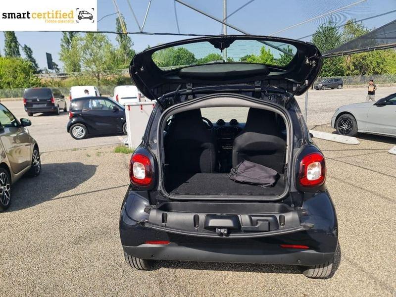 smart fortwo EQ PURE 22KW