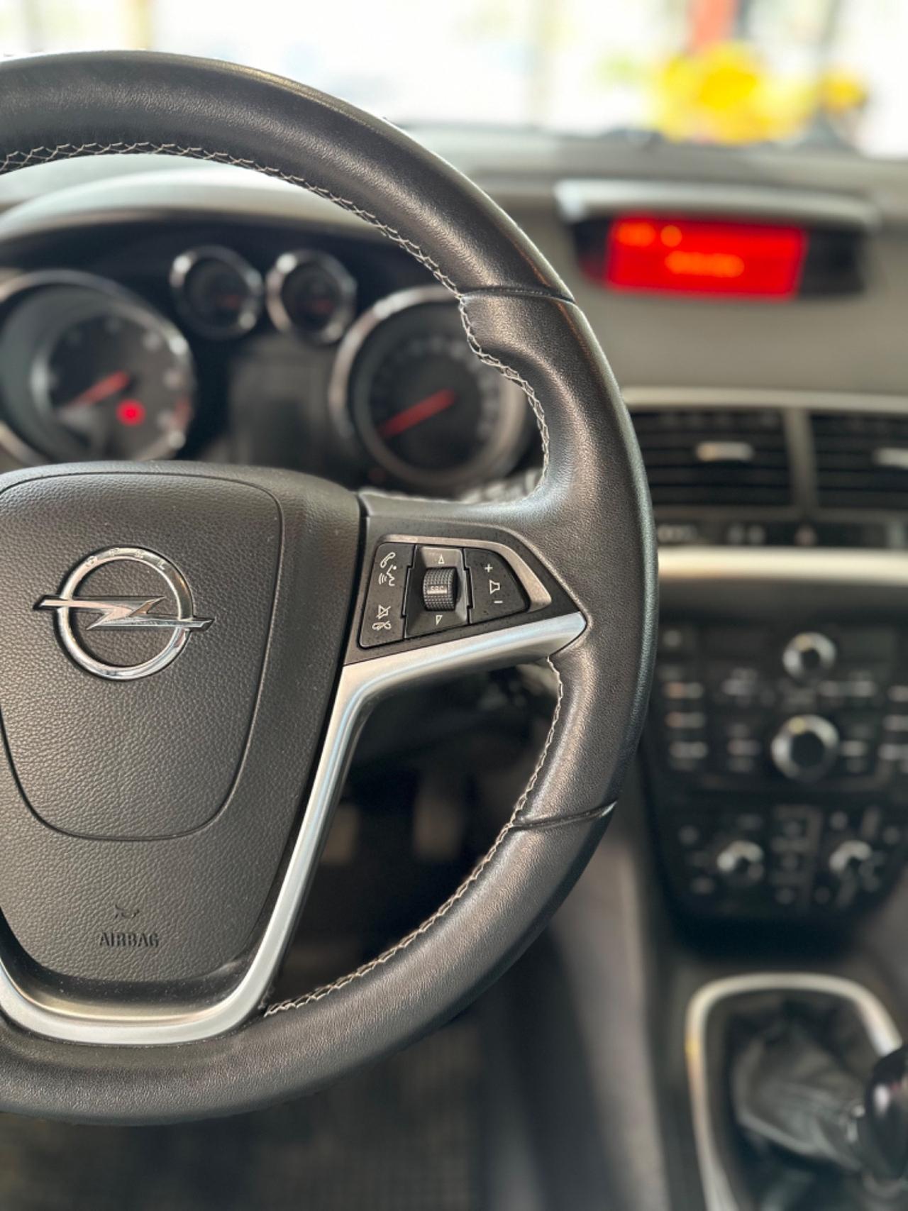 Opel Meriva 1.3 CDTI Cosmo 06/2015 Neopatentati Euro 5B