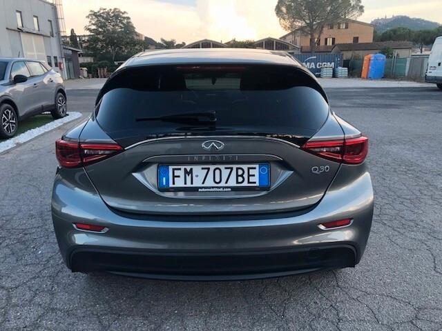 Infiniti Q30 1.5d DCT Bus Exe “ Conto Vendita”