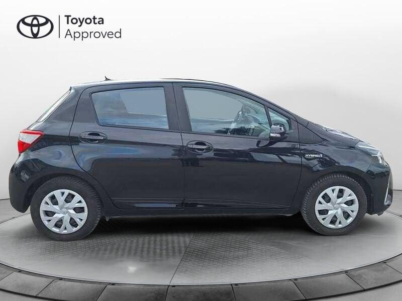 Toyota Yaris 1.5 hybrid Active