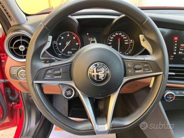 Alfa Romeo 2.2 Turbo Diesel 180Cv AT8 Super