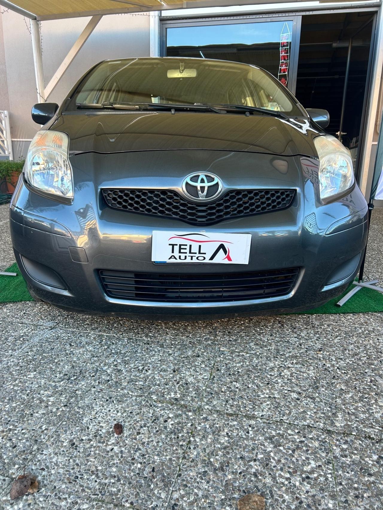 Toyota Yaris 1.0 5 porte