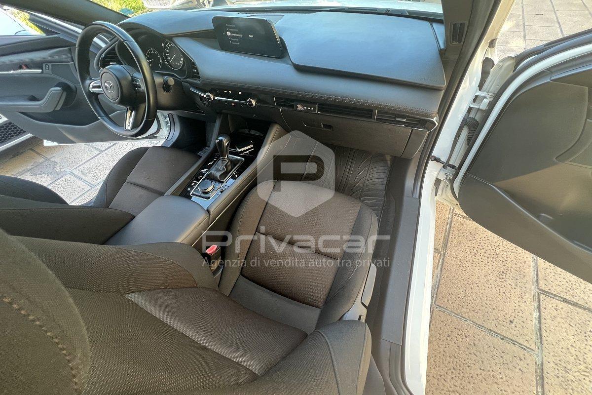 MAZDA Mazda3 2.0L e-Skyactiv-G M Hybrid Exclusive